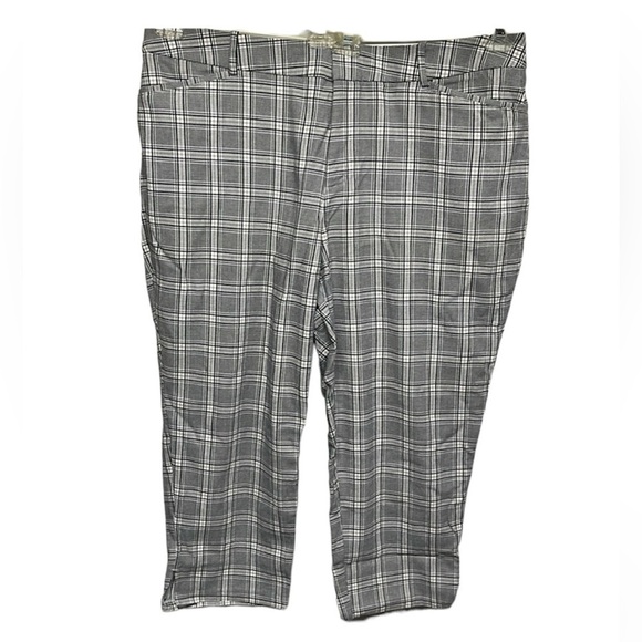 AVA & VIV Cropped Pants - Picture 1 of 15